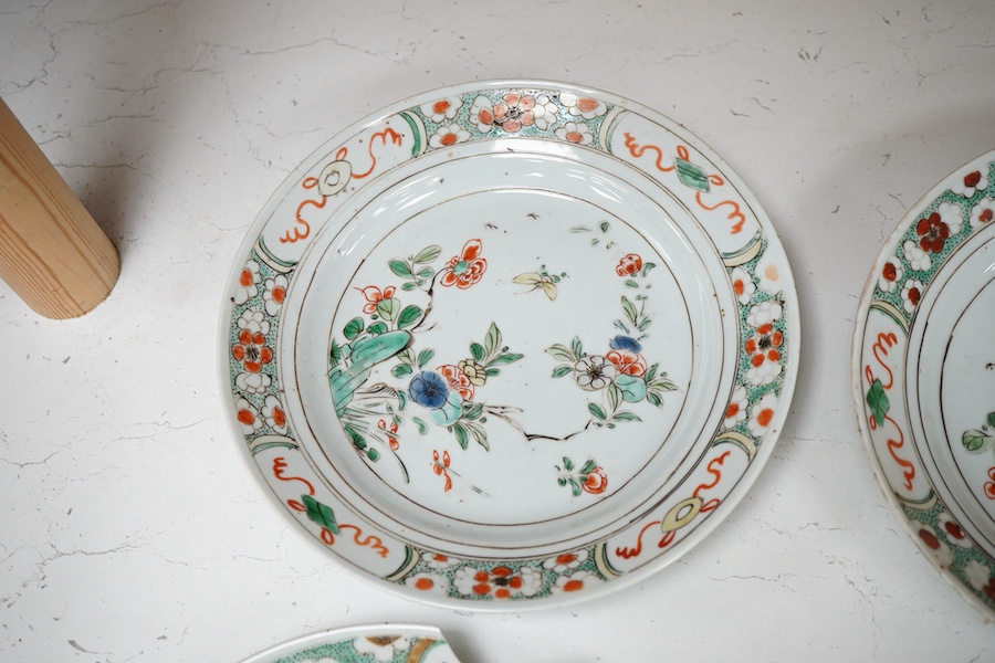 Four 18th century Chinese famille verte plates, Kangxi, 21cm